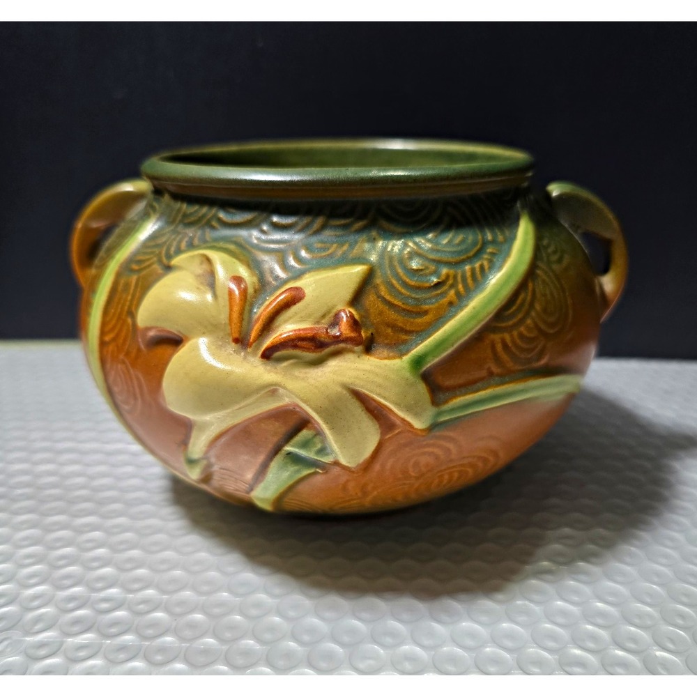Roseville Pottery 731-7 Floral Handled Bowl Matte Jardiere Beige 4" VTG 1940's